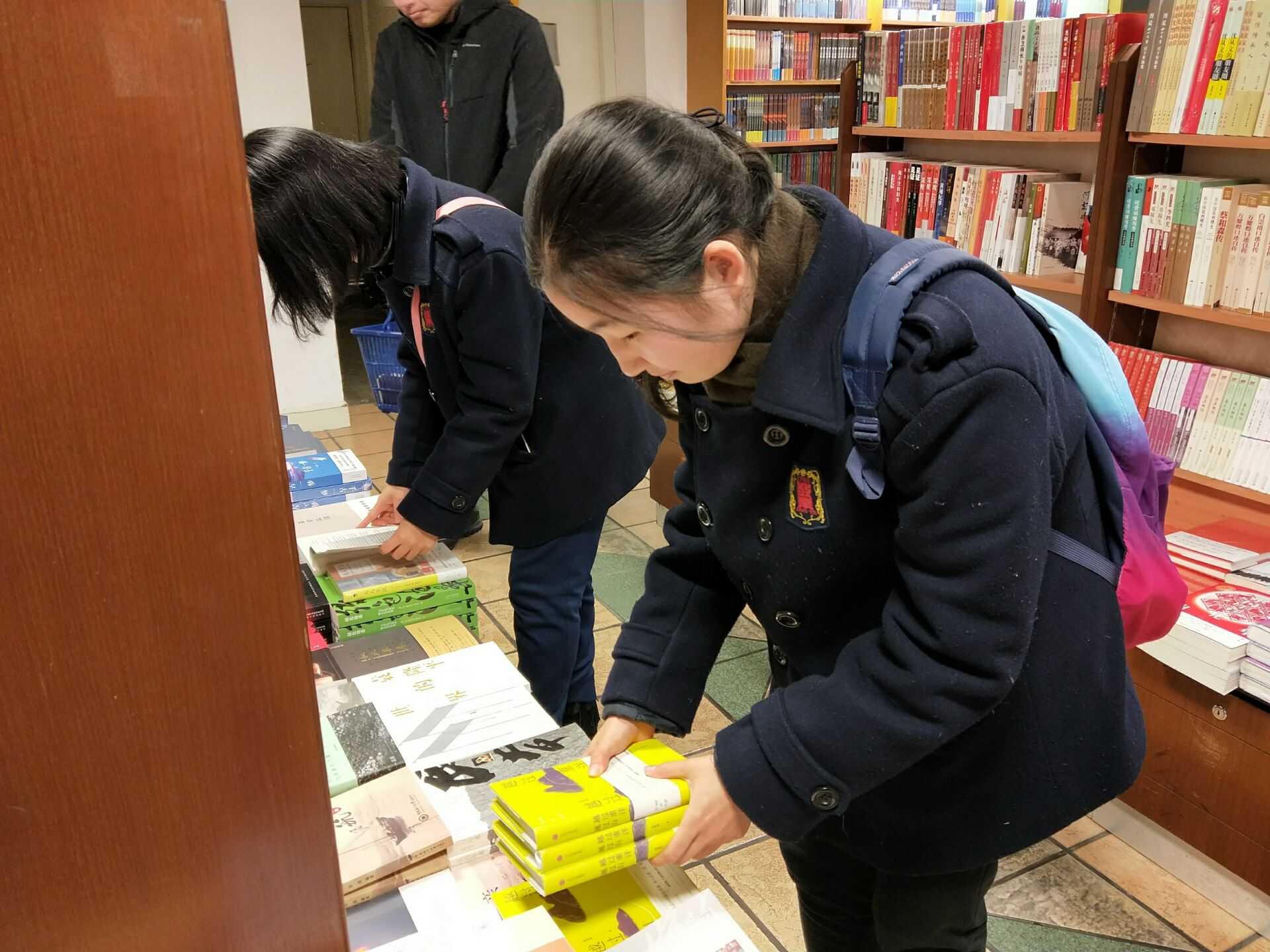 180128��һ��7�������ʵ�������Ϻ����1.jpg
