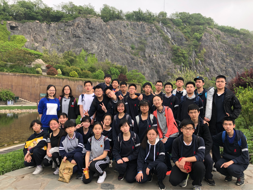 190425春游 高一4班.png